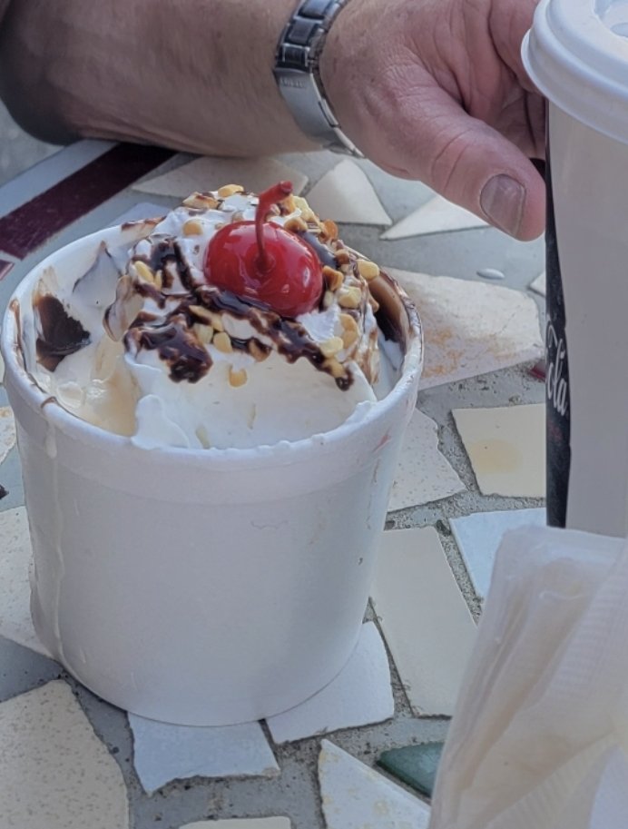 Hot Fudge Sundae